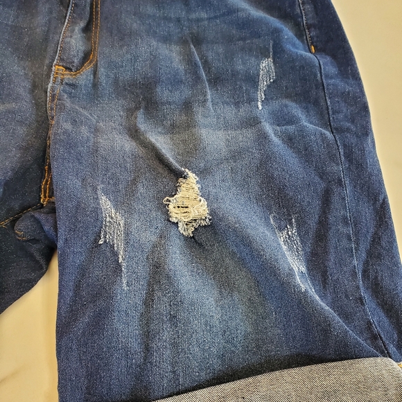 SHEIN Curve Ripped Jean Shorts size 2XL - Picture 13 of 14